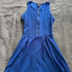 Blue Sleeveless Dress with Zipper Size S